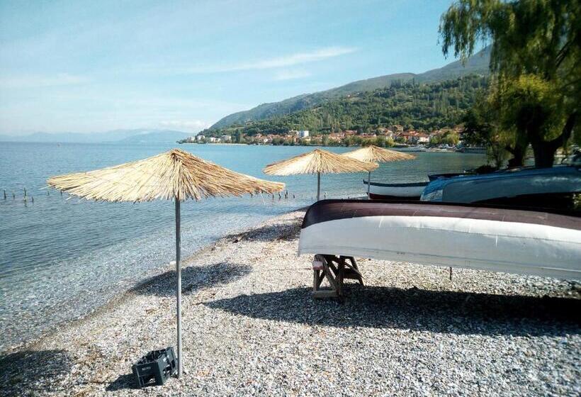 پانسیون Lile Pestani Accommodation