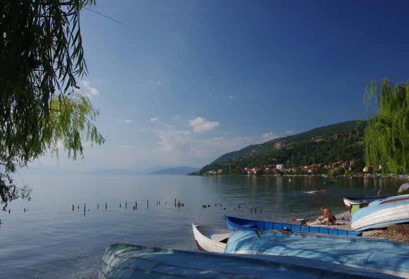 پانسیون Lile Pestani Accommodation