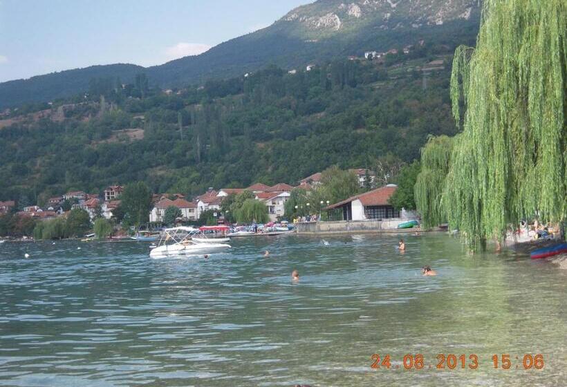 پانسیون Lile Pestani Accommodation