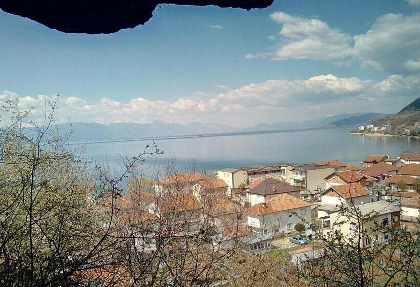 پانسیون Lile Pestani Accommodation