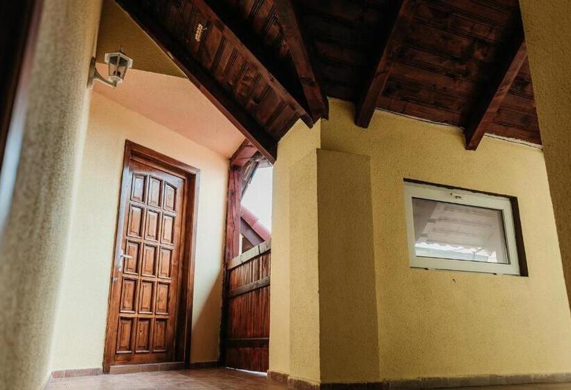 פנסיון Moara De Piatra