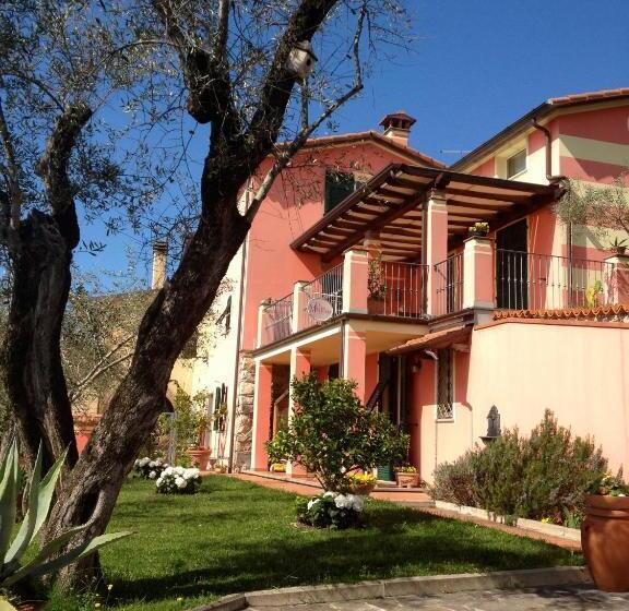 פנסיון Podere Morucciola