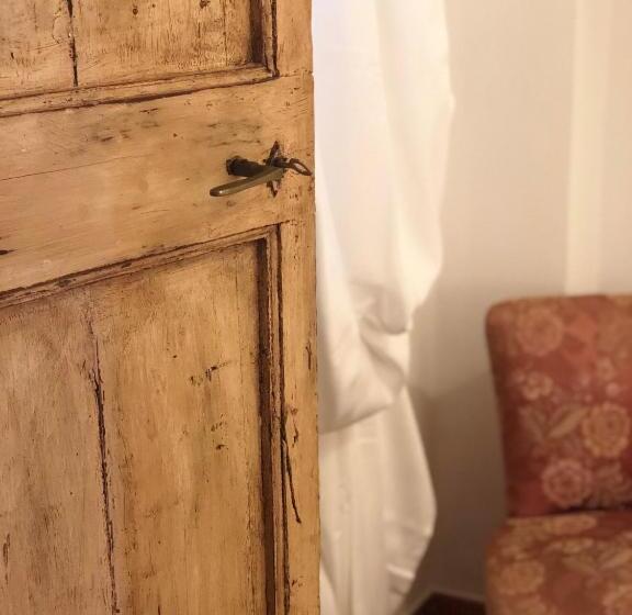 פנסיון Podere Morucciola