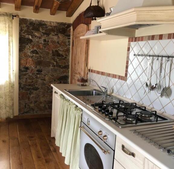 פנסיון Podere Morucciola