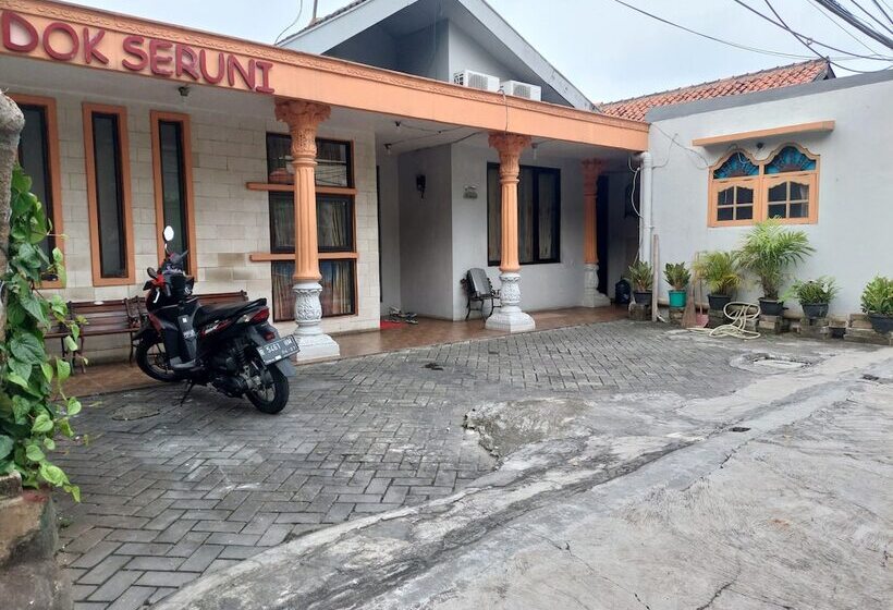 膳宿费 Pondok Seruni Kemanggisan Jakarta