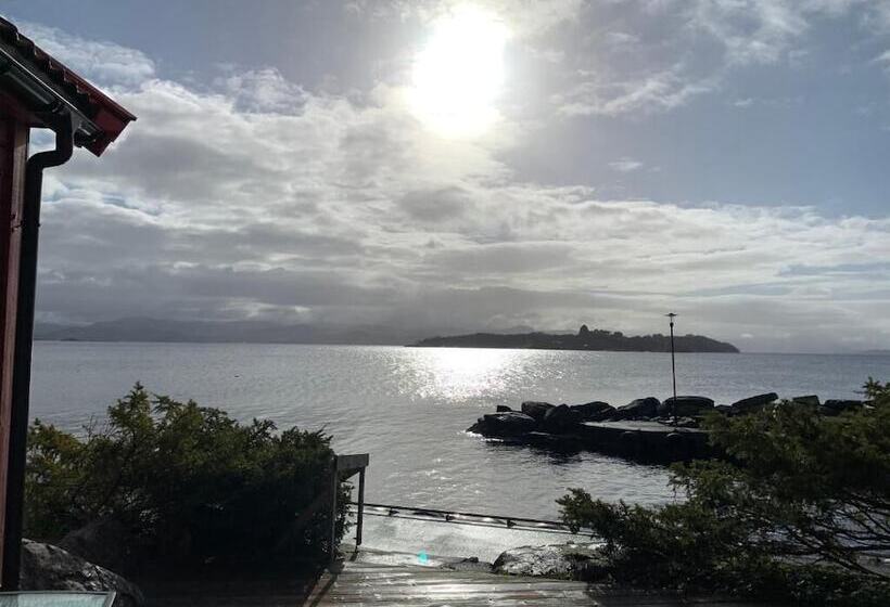 פנסיון Sjøberg Hotell Og Ferie Leiligheter