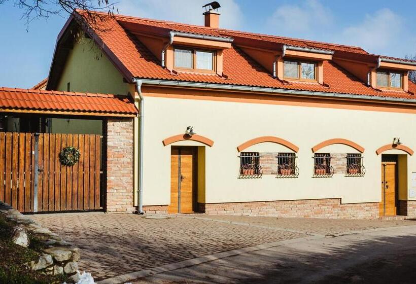 펜션 Vinný Sklep U Műhlbergerů