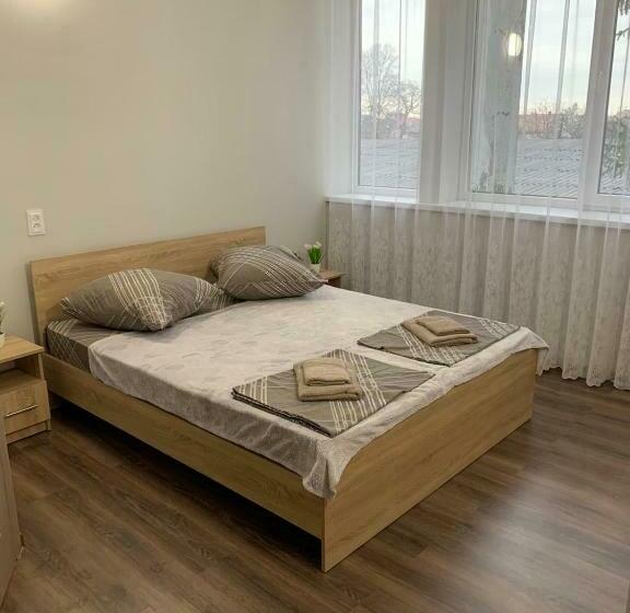 هاستل відпочинок  0 24