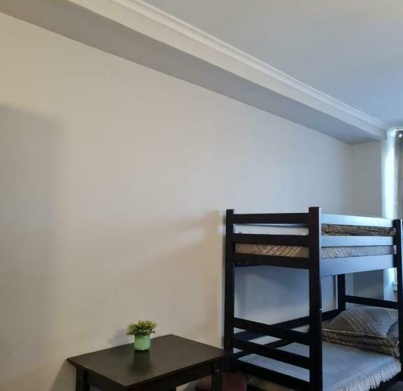 هاستل відпочинок  0 24