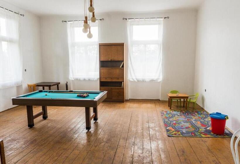 ユースホステル Ubytování Na Jakuli