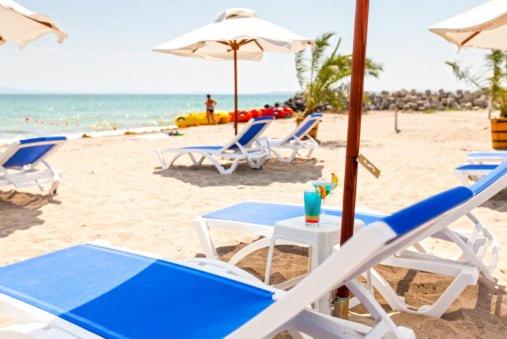 Apartments In Las Brisas