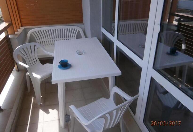 Apartments In Las Brisas