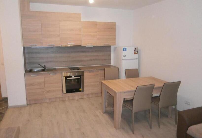 Apartments In Las Brisas