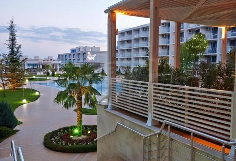 Atlantis Resort Sea View