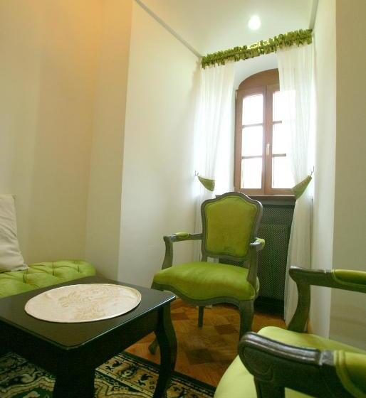 住宿加早餐  Theresia Chateau   Bernolákovo