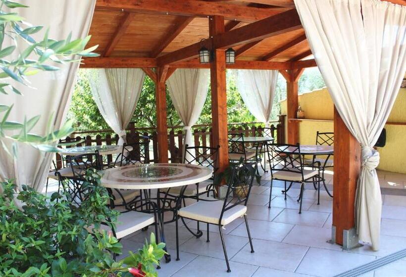 تختخواب و صبحانه Villa La Vigna