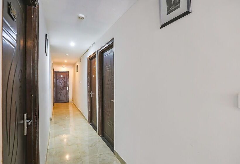 Fabhotel Usha Continental