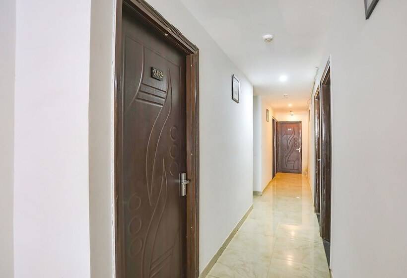 Fabhotel Usha Continental