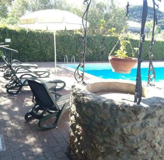 酒店 Agriturismo Antica Fonte