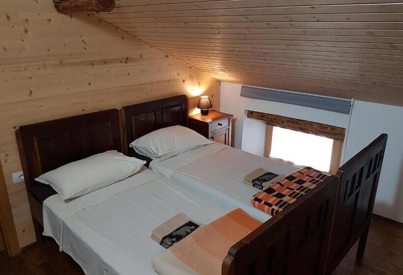 هتل Farmhouse Cvetje