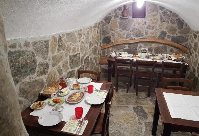 هتل Farmhouse Cvetje