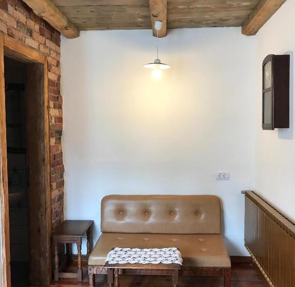 هتل Farmhouse Cvetje