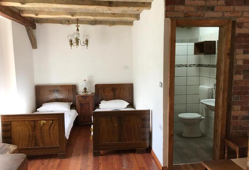 هتل Farmhouse Cvetje