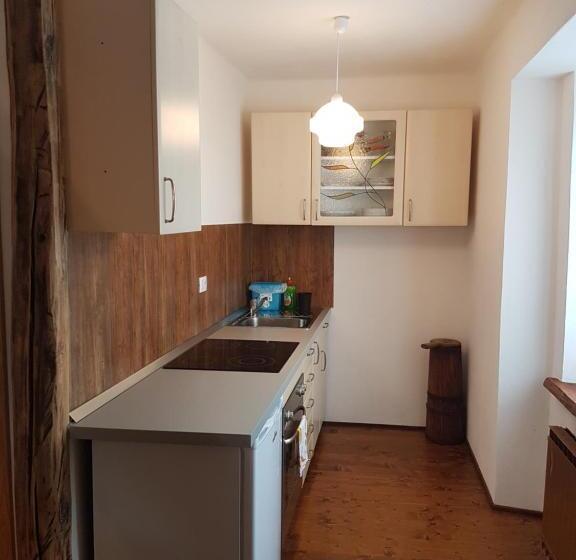 هتل Farmhouse Cvetje