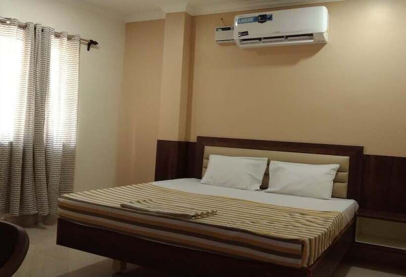 בית מלון כפרי Grand Stay