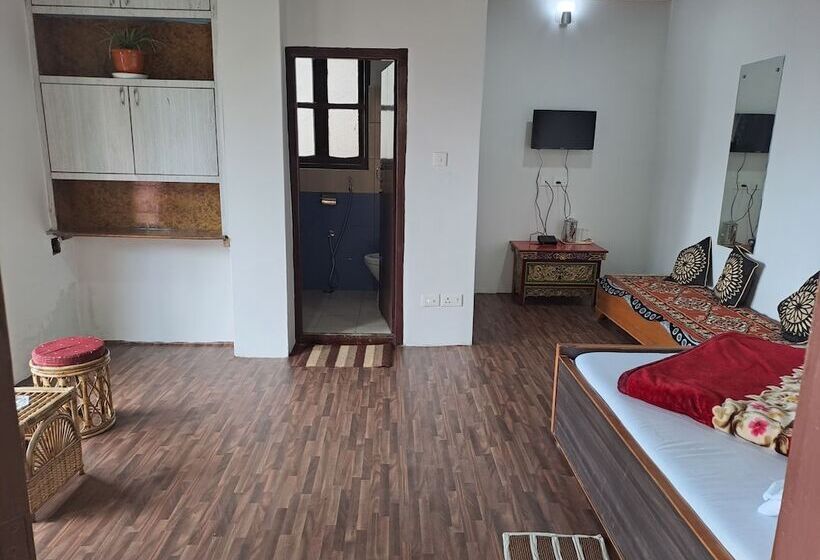 בית מלון כפרי Great Eastern Valley Residency