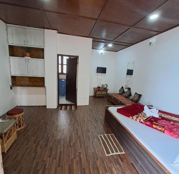 בית מלון כפרי Great Eastern Valley Residency