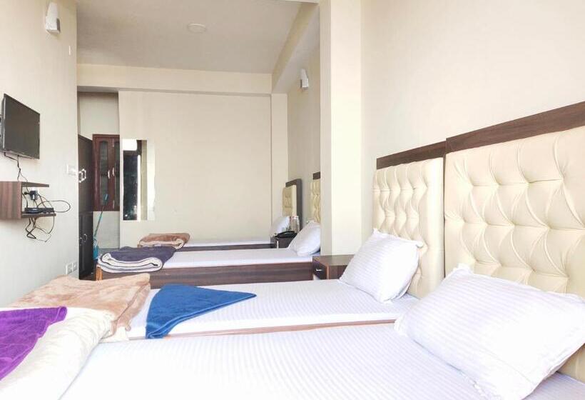 בית מלון כפרי Great Eastern Valley Residency