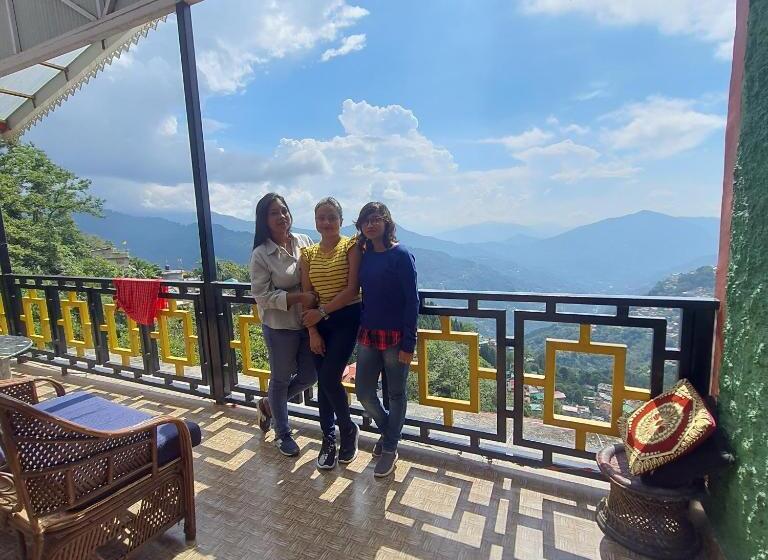 בית מלון כפרי Great Eastern Valley Residency