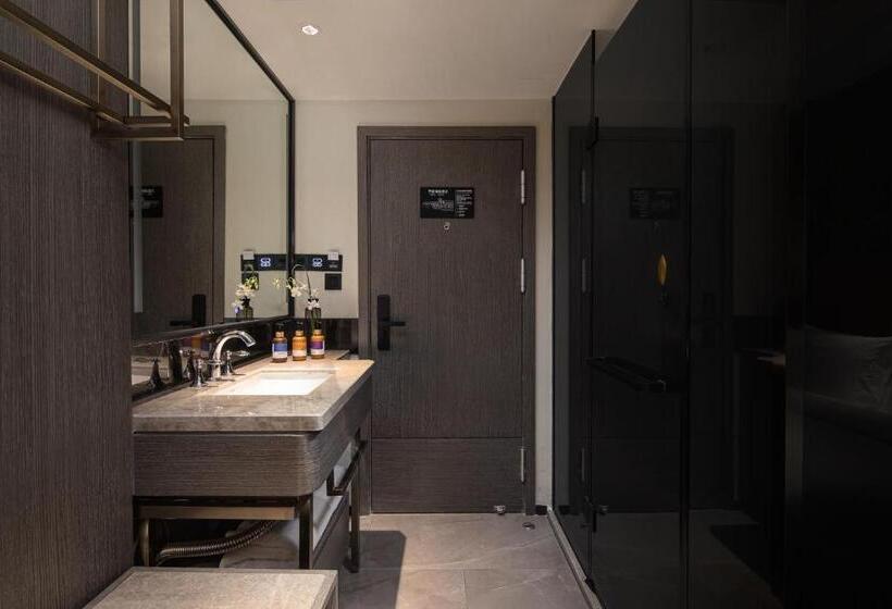 Отель Kasion Pugis