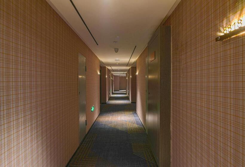 Отель Kasion Pugis