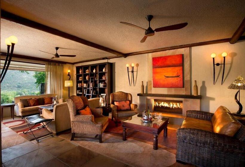 Отель Kwa Maritane Lodge