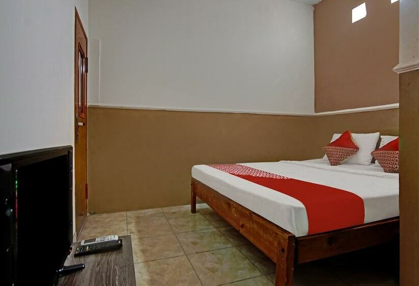 Отель Oyo 90358 Poris Residence Syariah