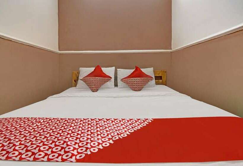 Отель Oyo 90358 Poris Residence Syariah