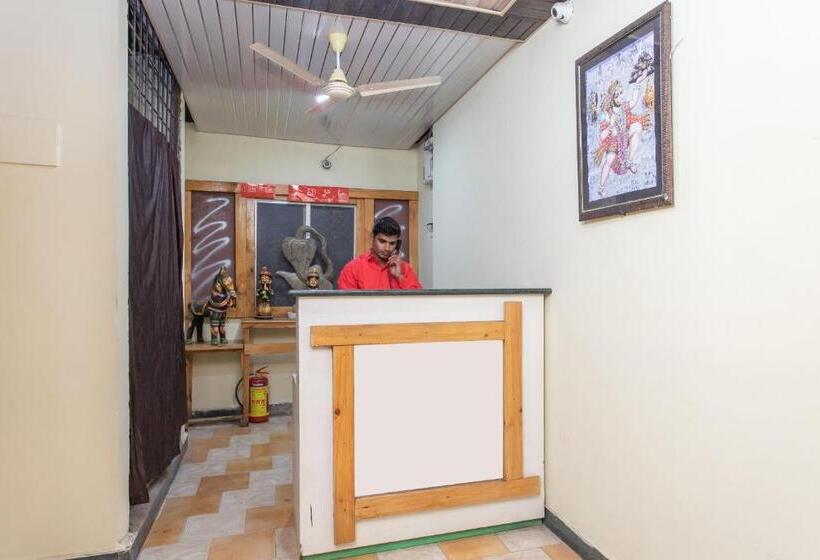 בית מלון כפרי Santushti