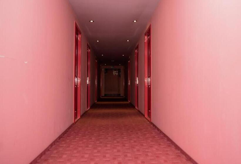 בית מלון כפרי Yax