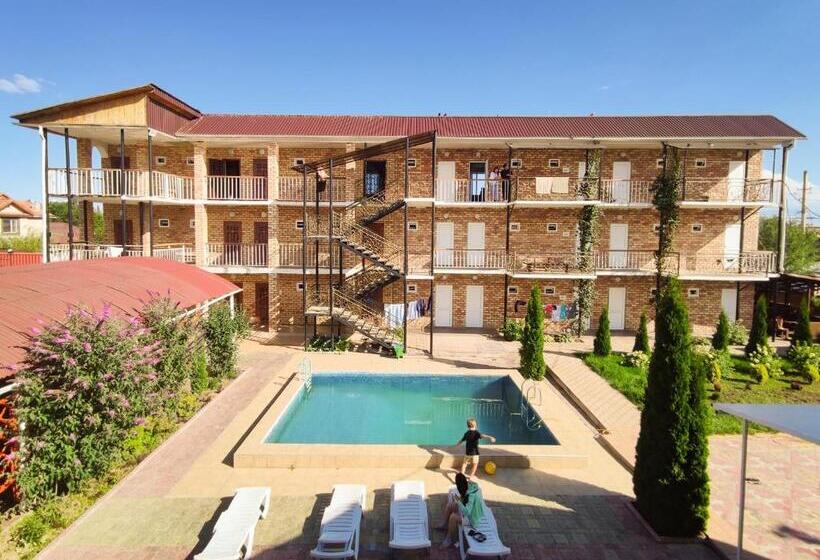 پانسیون адилет