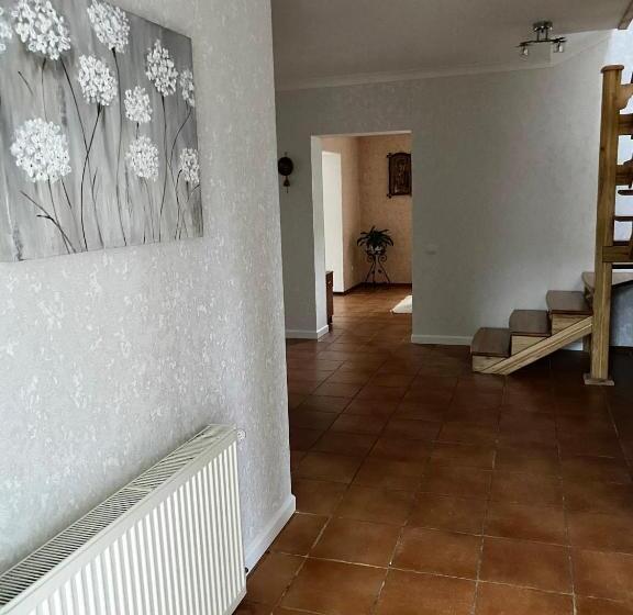 پانسیون вилла поляна