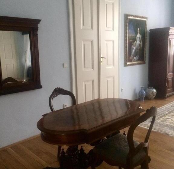 פנסיון Althanský Palác