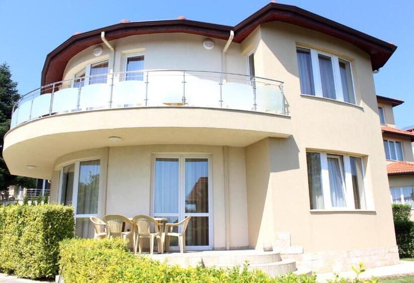 ペンション Complex Pika