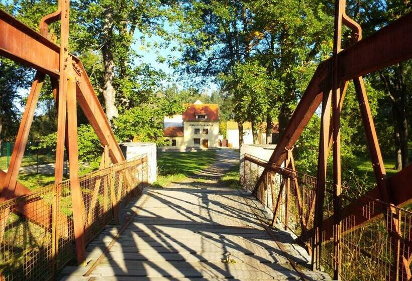 ペンション Fähnrichův Mlýn