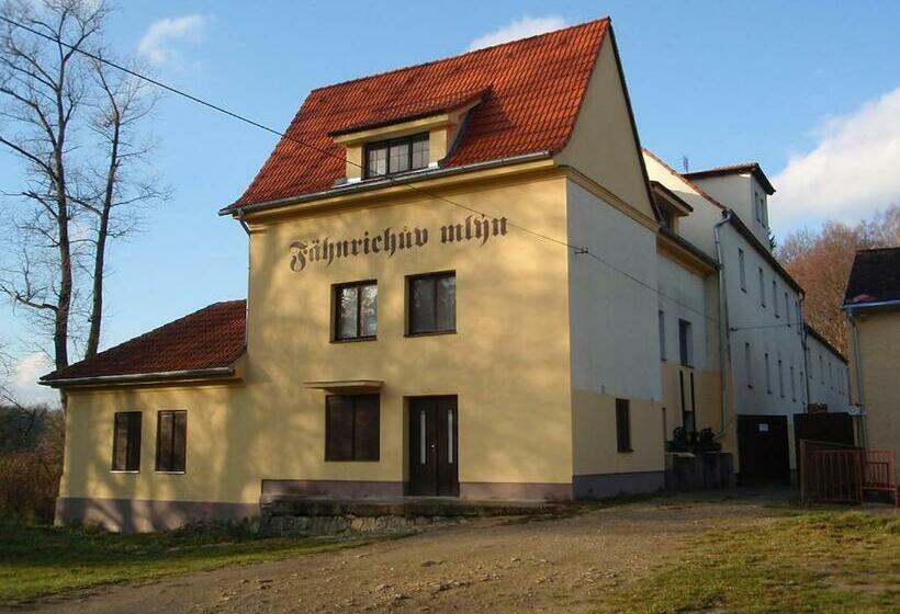 ペンション Fähnrichův Mlýn