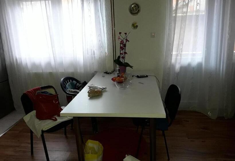 پانسیون Guest House Sistem