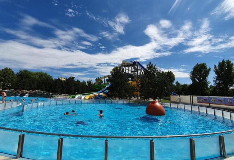 펜션 Lipót Termál Vendégszoba