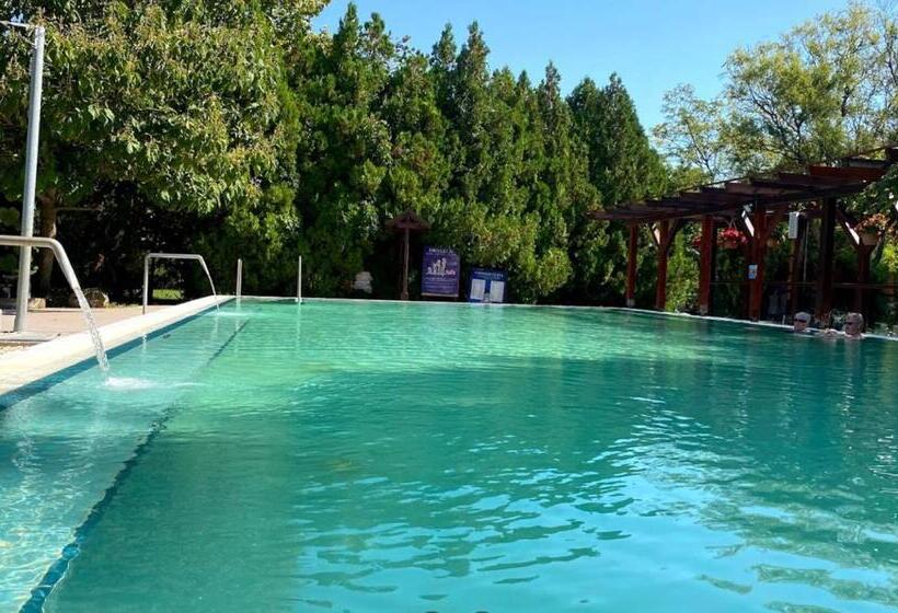 펜션 Lipót Termál Vendégszoba