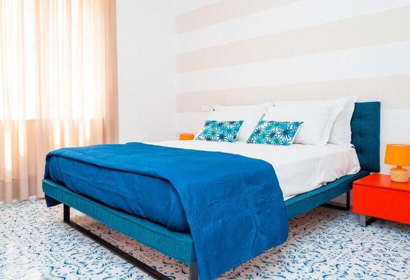 פנסיון Luxury Napolitano